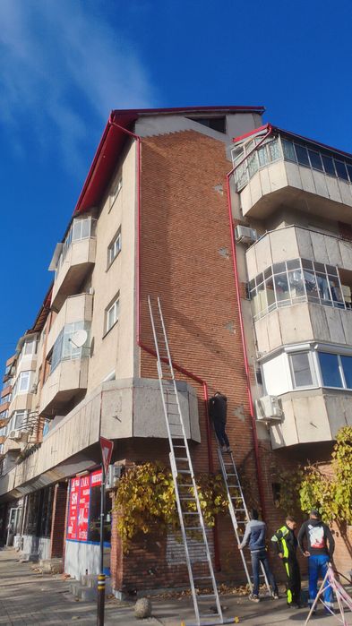 Executam acoperisuri