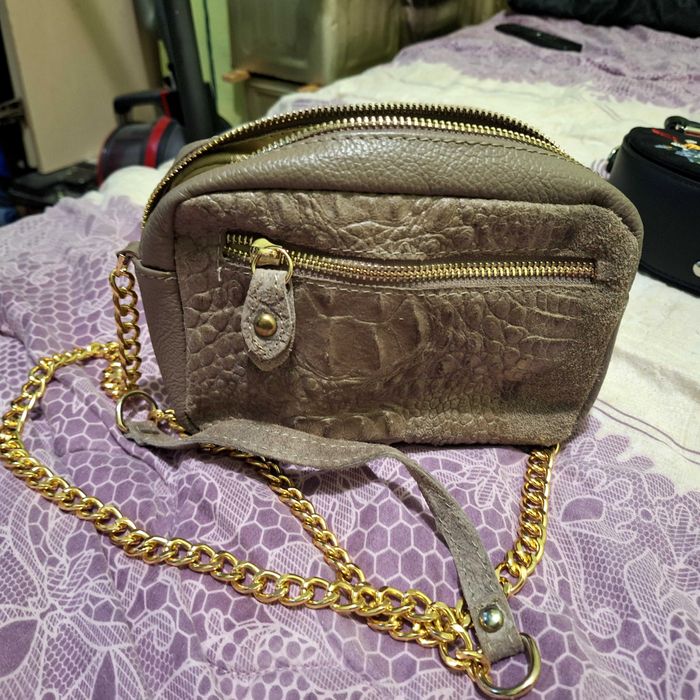 Продавам чанти много запазени