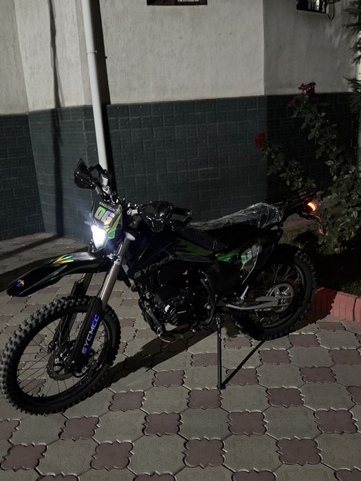 Мотоцикл эндуро 300