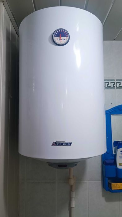 Suv isitgich (Ariston) 80 L