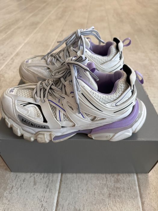 Balenciaga track