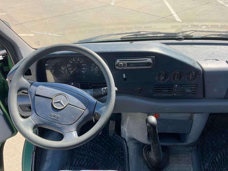 Мерцедес 308 D