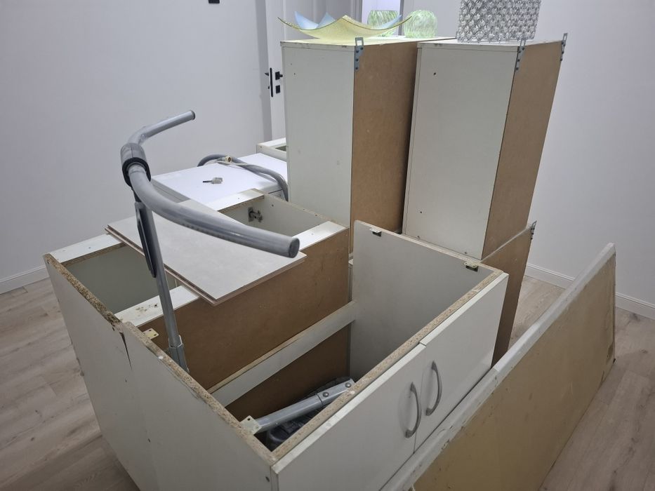 Гарнитур кухонный