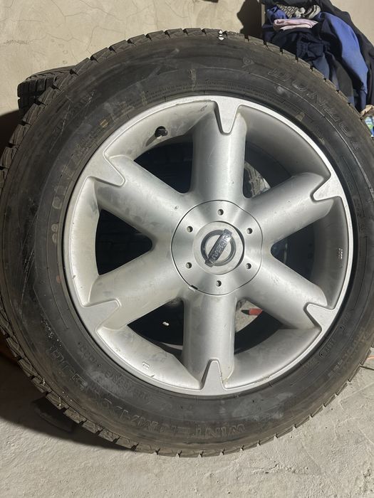 Продам титан с покрышкой в сборе