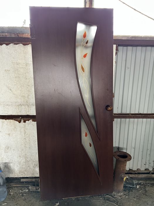 Продам двери межкомнатные