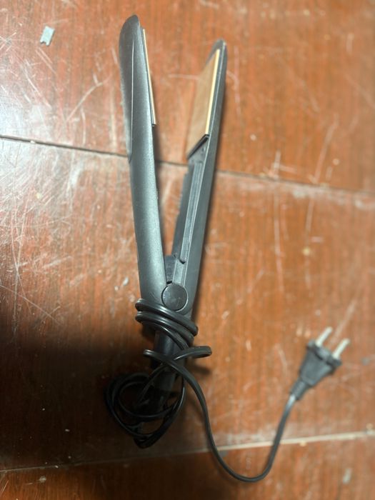 Выпрямитель для волос