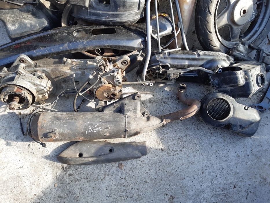 Скутер Сузуки Адрес 50,110 Kатана 50(Suzuki Address,Katana 2t)На части