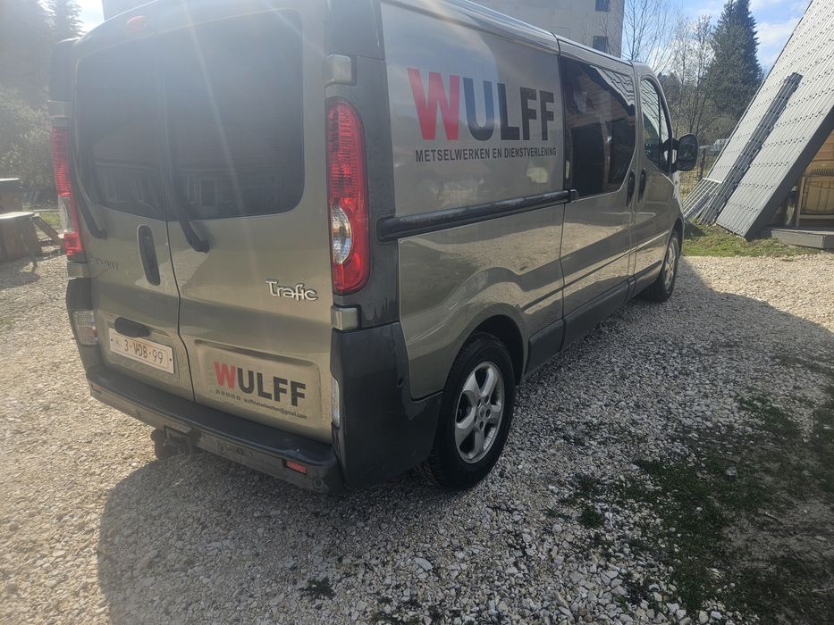 Renault Trafic  2,5 diesel automat
