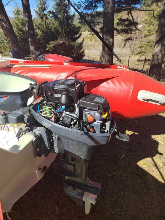 Надуваема RIB лодка Freesun 420 с колесар и двигател+аксесоари