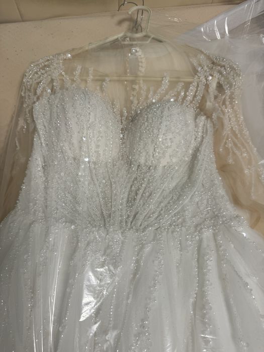 rochie de mireasă  prințesã  s/m cu mai multe accesorii incluse