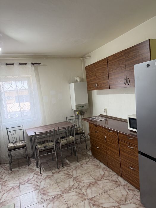 Apartament de inchiriat
