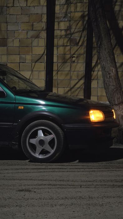 Golf 3    2 литра