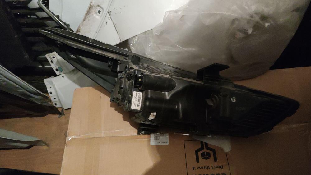 Фара передняя левая на Хендай Акцент