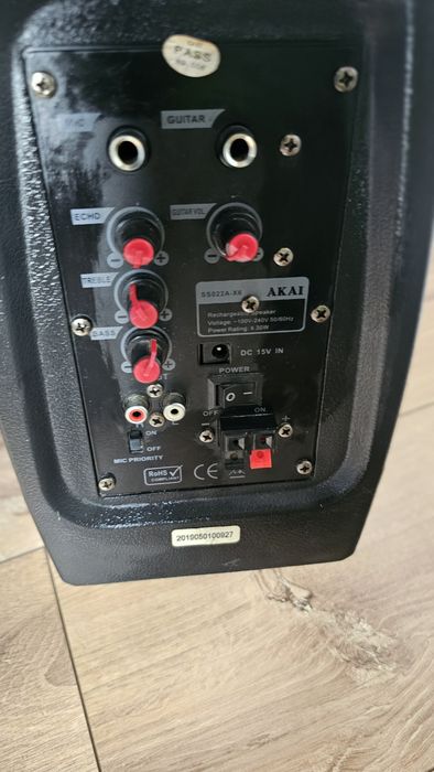 BOXA Akai Bluetooth.  Autonomie mare Cu baterie