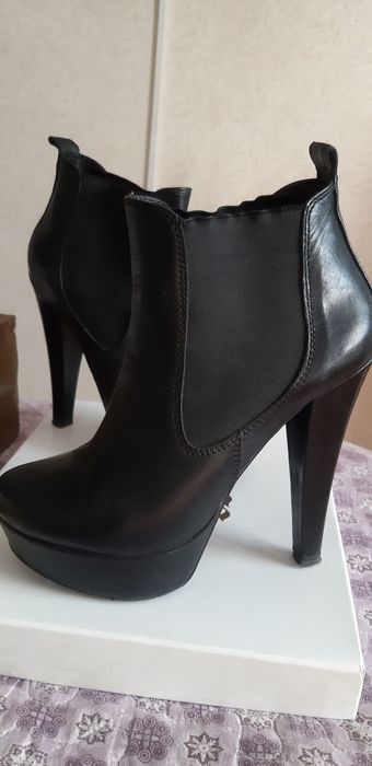 Продам сапоги 36р