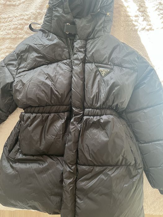 Продам детскую куртку