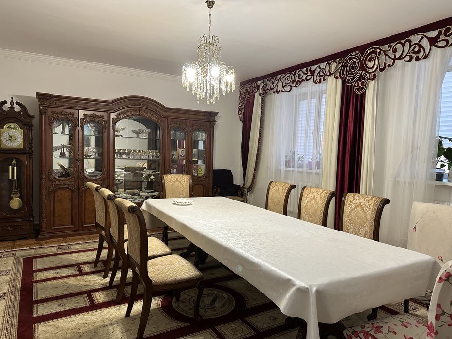 Стол 3,5 метр. 12 стульев