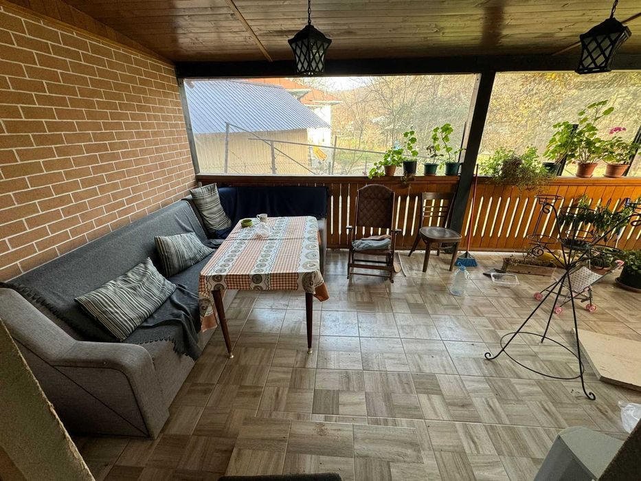 inchiriez casa moderna Valea Lunga ,langa Moreni dambovita