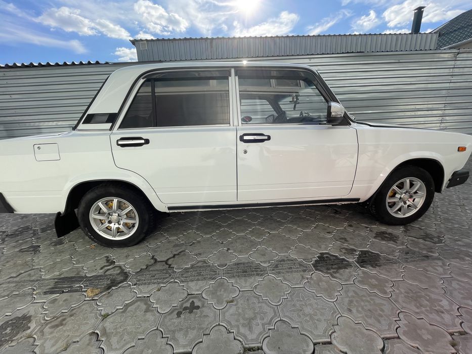 Продам ваз 2107