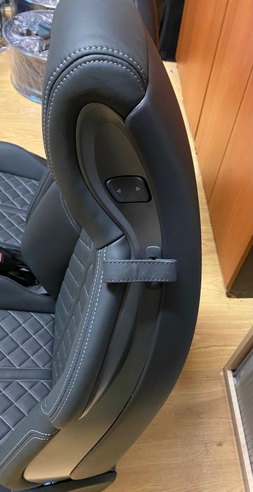 Scaune fata Audi RS5 RS4 S5 S4 A5 A4 B9 8W full piele S logo interior