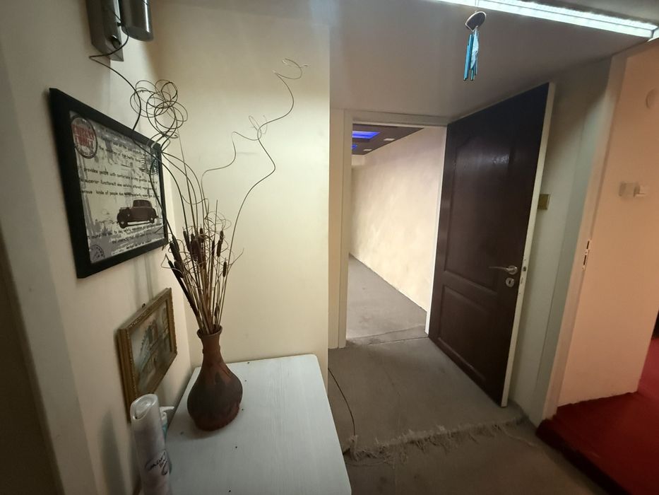 Офис, подземно помещение