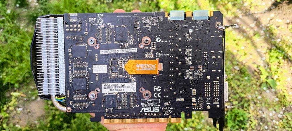 Placa video Asus GTX 760 2Gb