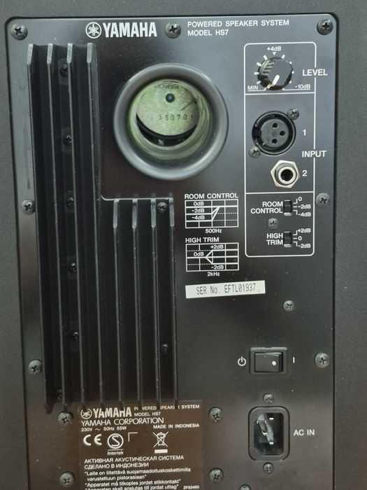 Продаются студийные мониторы YAMAHA