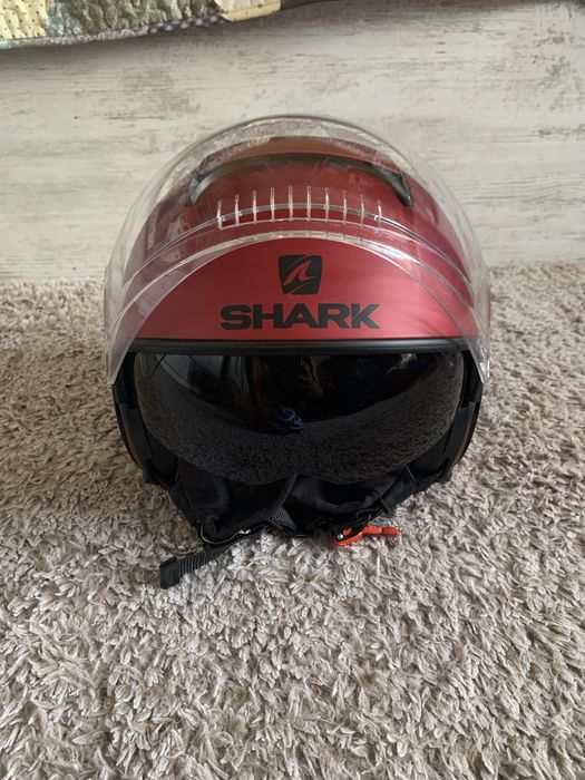 Продавам каска за скутер / мотор Shark Nano (Размер  L)