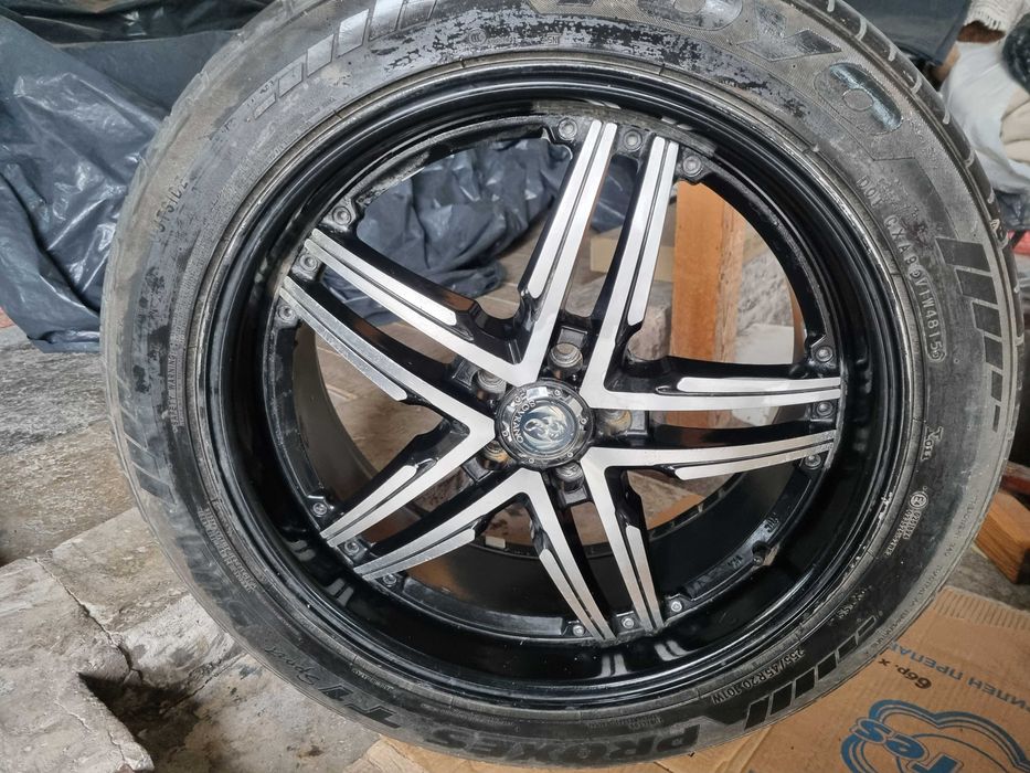 Продавам гуми с джанти  20 цола  за  Джип