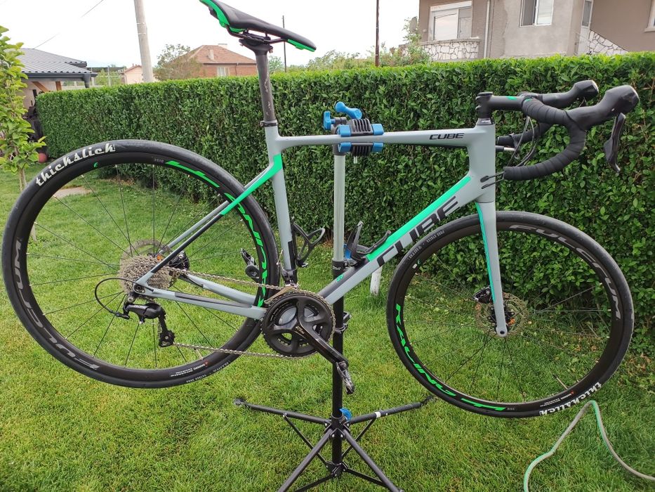 Cube Attain карбон