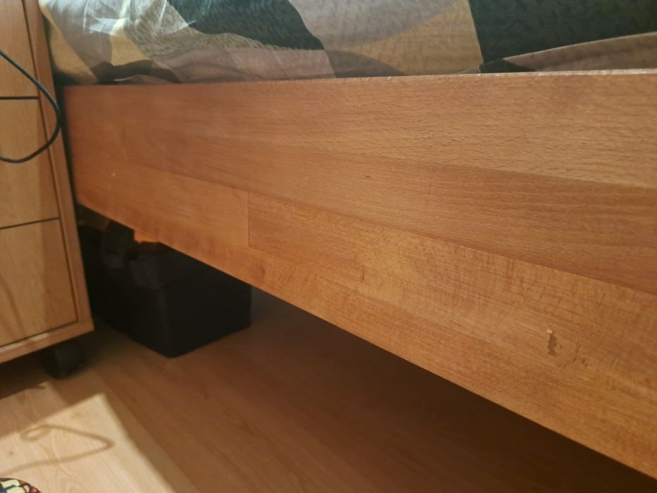 Спалня, Като нова, Масивно дърво, с Матрак 140*190