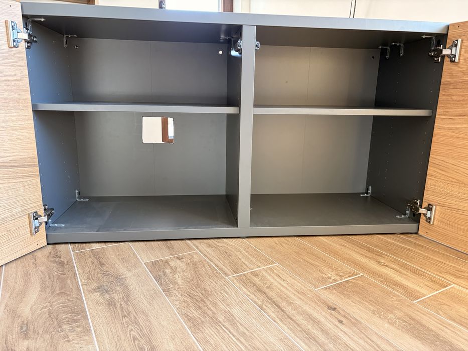 IKEA BESTÅ / HEDEVIKEN – ТВ шкаф с дъбов фурнир (отлично състояние)