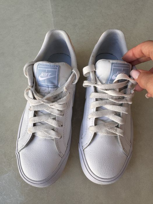 Продавам маратонки Nike