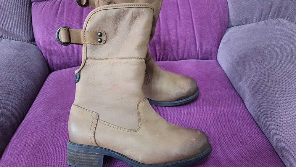 Ghete piele, imblanite, UGG Aldon marimea 36