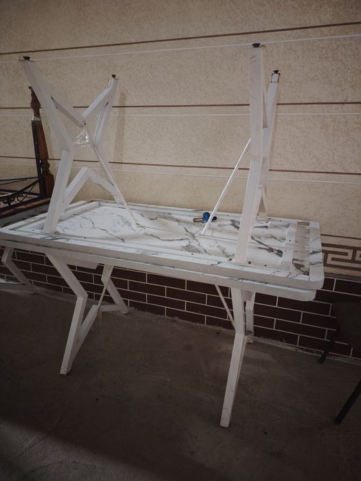 Стол со стульями почти новая