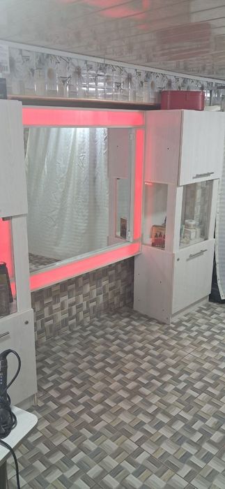 Шкаф для салона.