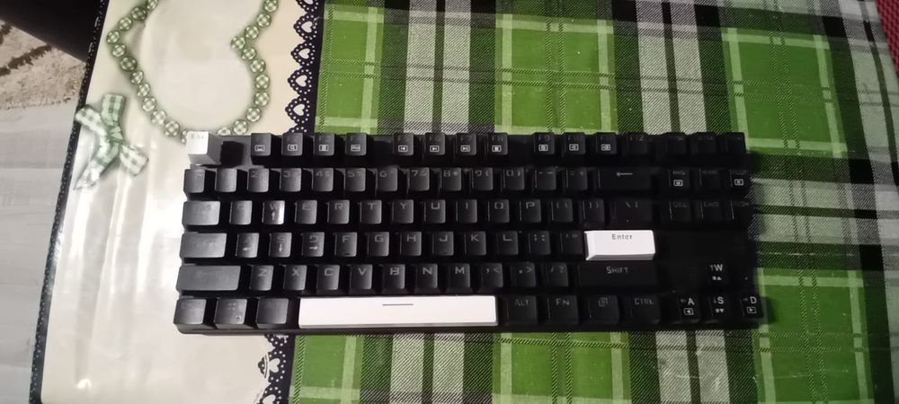 Tastatura gaming mecanica