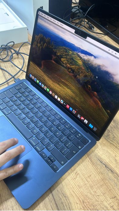 Mac book m2 поодам