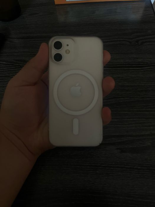 Продаю Iphone 12 mini