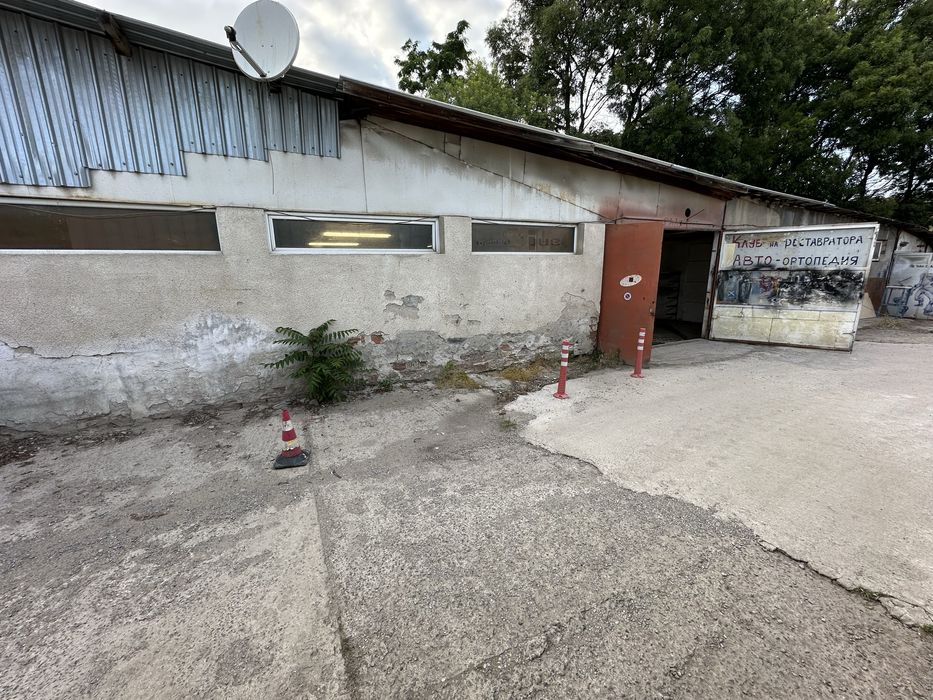 Дава се под наем Гараж / Паркомясто в София, Модерно предградие - 115 кв.м за 433.5 € - Снимка #3