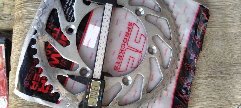 пинйони - зъбни колела за верига