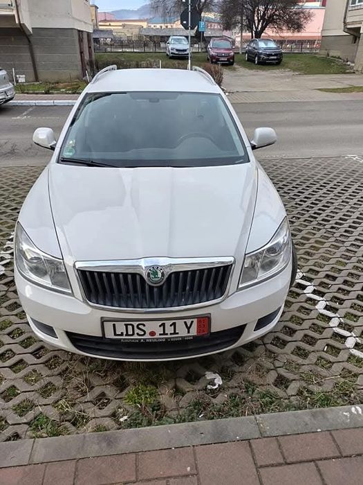 Vând Skoda Octavia 1.6 diesel combi
