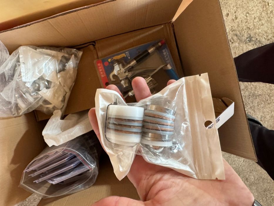 безвоздушный окрасочный аппарат