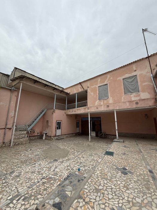 Tayyor 4 sotiqli hovli sotiladi