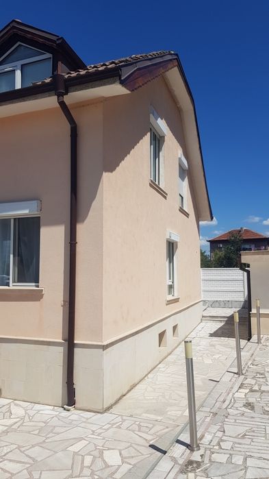 Продава къща в с.Ресилово общ.Сапарева баня