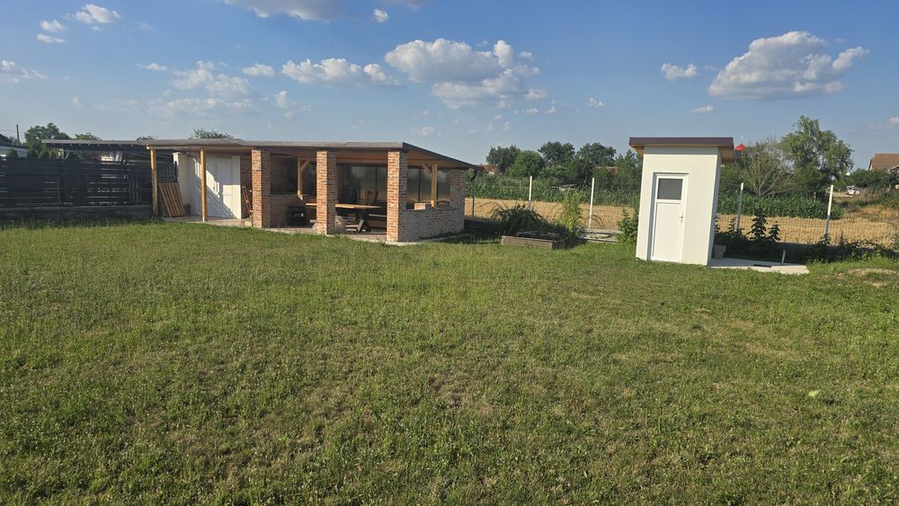 Teren la Cionchesti  525 mp împrejmuit, curent trifazic, apă, Terasă, Toaletă
