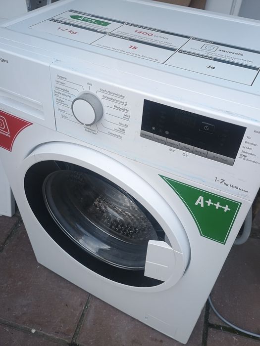 Mașină de spălat rufe clasa AA uscator rufe Indesit Baunekht