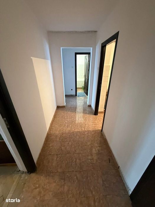 3 decomandate Calea București Institut 7/10 bilateral 70 mp