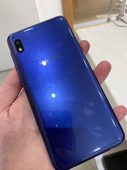 Продам Samsung a10 32GB