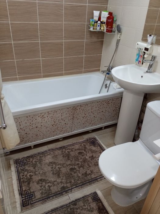 Продам 2 х ком квартиру.